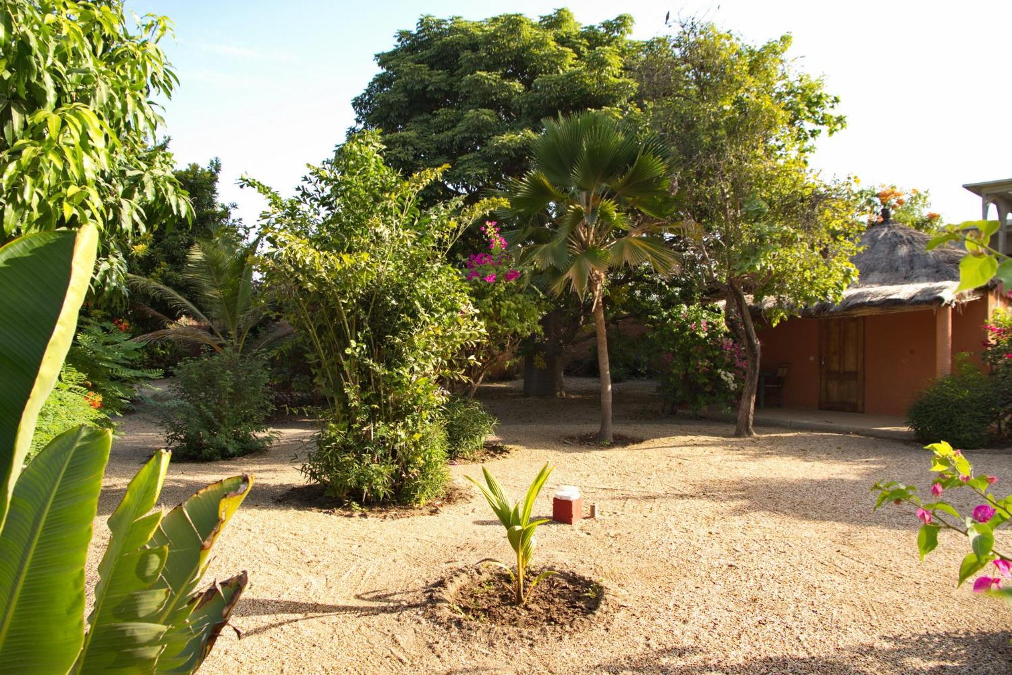 Auberge Plein Soleil Mbodiène Extérieur photo