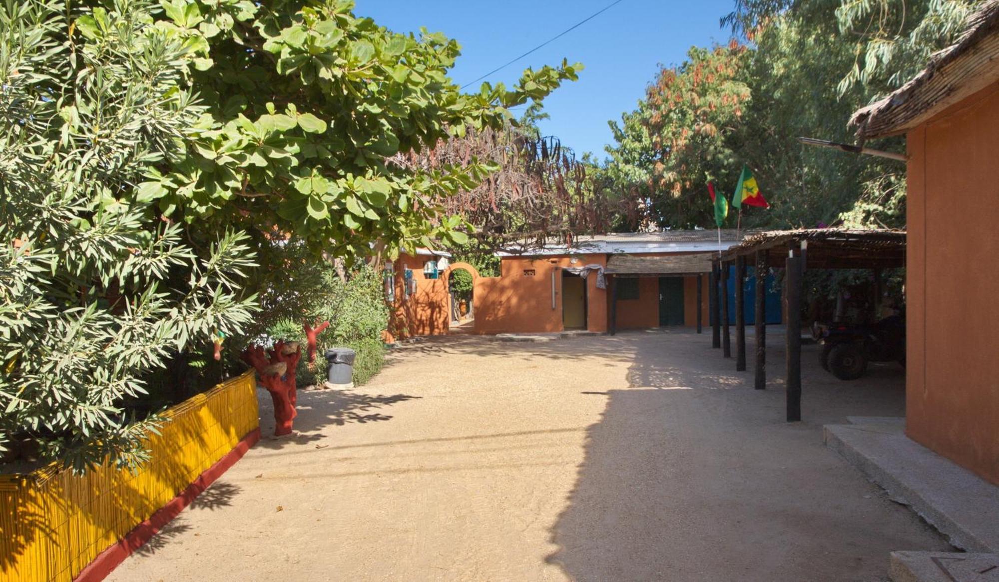 Auberge Plein Soleil Mbodiène Extérieur photo